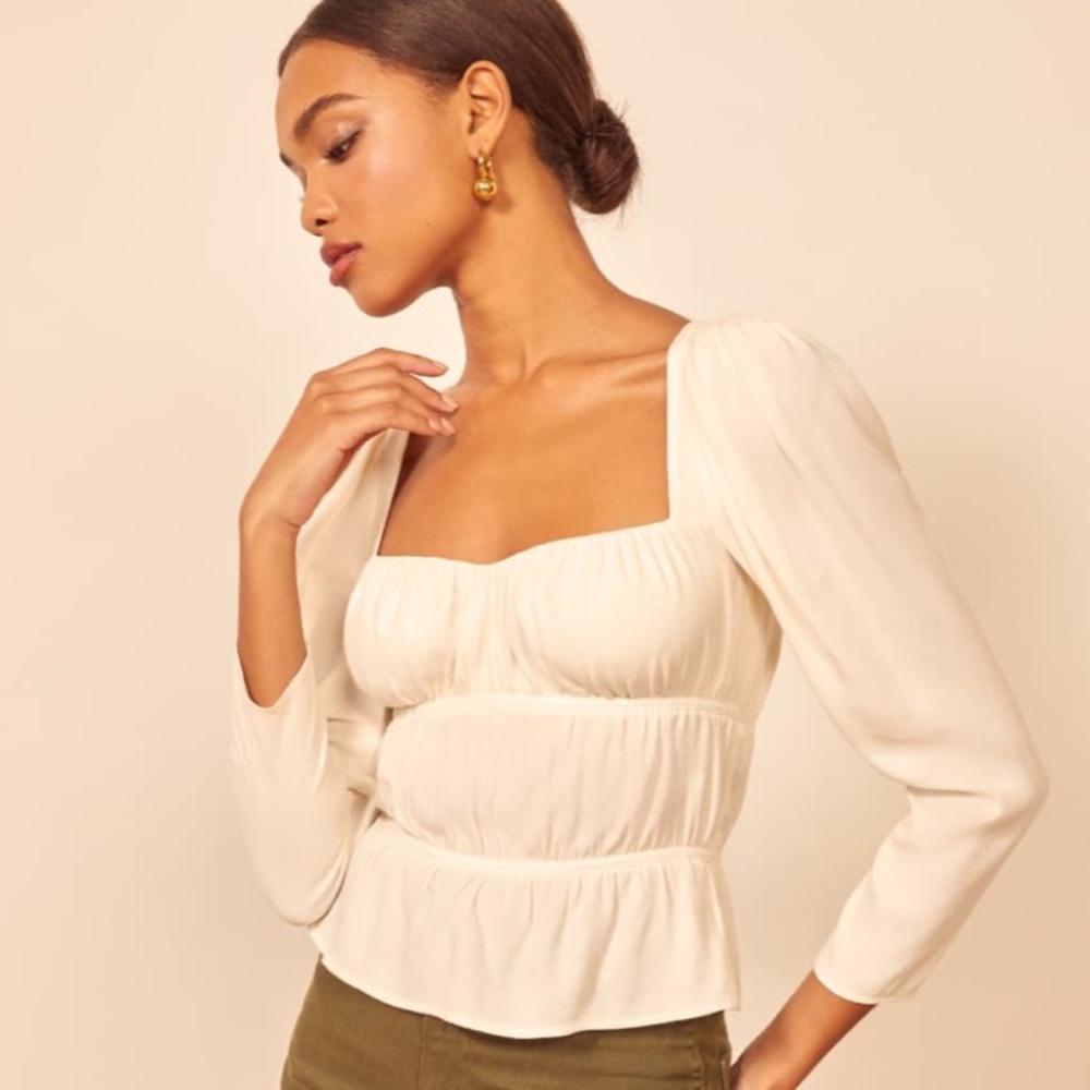 SOLD ON MERCARI, NWT Reformation Plath Top